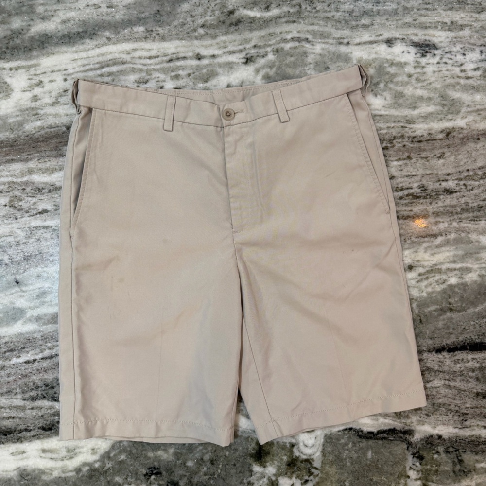 Haggar Men's Beige Flat Front Shorts